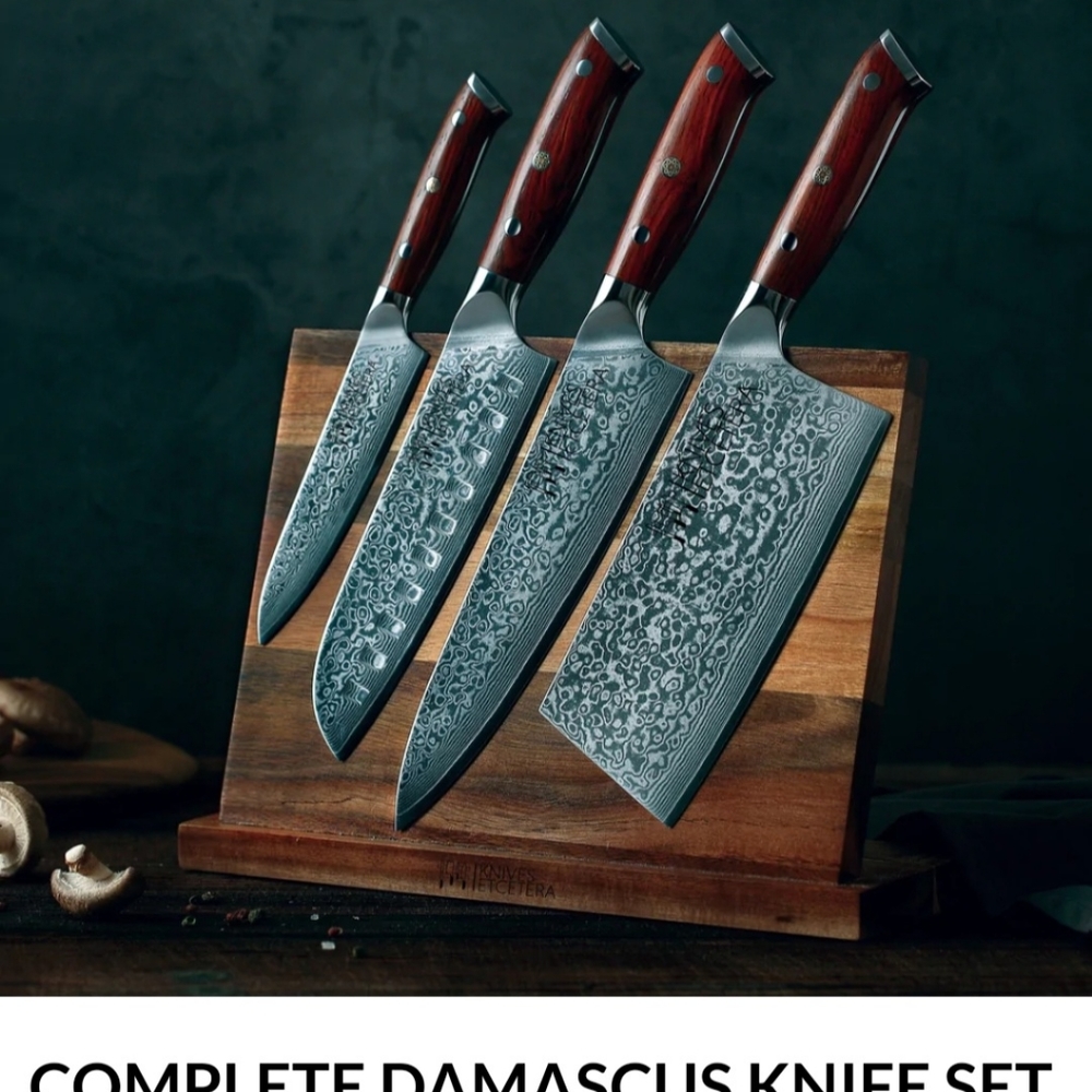 Damascus knife set plus one